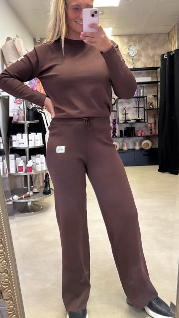 251ba7cd 7d99 44e6 afde 9165148d98f5