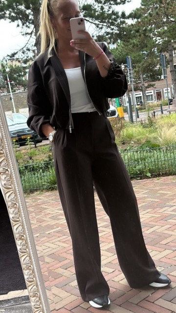 2eeed32a 58ac 47c1 82a0 0186ad90ff3b