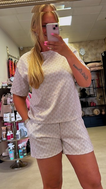 6e1dae04 1c97 441a bb96 dc6c171d2729